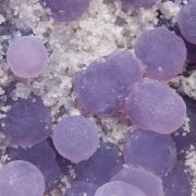 Quartz / (variety - Chalcedony) / (variety - Agate) / (Grape Chalcedony / Grape Agate)