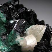 Clinoatacamite with Calcite