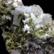 Quartz, Epidote, Byssolite.