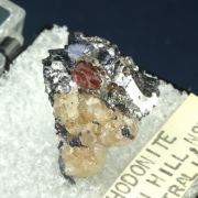 Rhodonite in Galena