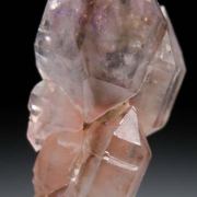 Quartz scepter with Hematite