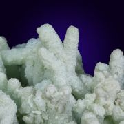 Prehnite (unusual “fingers”)