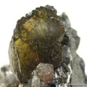 Sphalerite (Twinned) on Quartz