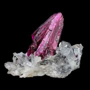 Erythrite, quartz