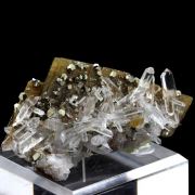 Siderite, Pyrite, Quartz.