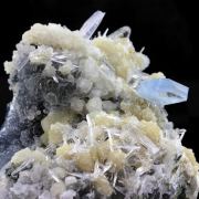 Baryte, Calcite, Chalcedony.