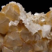 Harmotome on Calcite