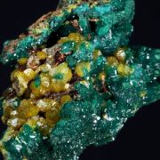 Dioptase with Mimetite