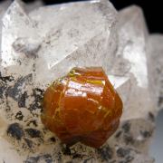 Mimetite on Quartz