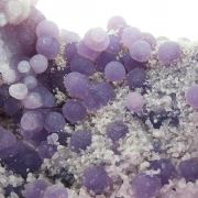 Quartz / (variety - Chalcedony) / (variety - Agate) / (Grape Chalcedony / Grape Agate)