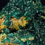 Dioptase with Mimetite