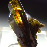 Clinozoisite