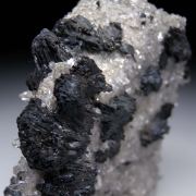 Betekhtinite