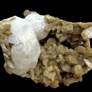 Analcime, stilbite CANADA