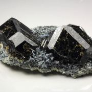 GARNET var. ANDRADITE var. MELANITE, PARGASITE