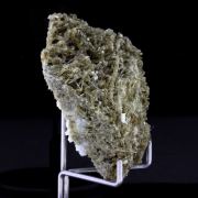 Clinozoisite. 243.0 ct.