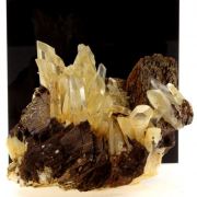 Quartz + Siderite.