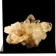 Quartz. 906.0 ct.