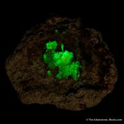 Hyalite Opal (fluorescent)