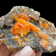 Wulfenite, quartz