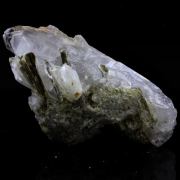 Quartz + Epidote. 206.40 ct.