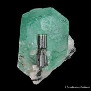 Fluorite with Tourmaline inclusion