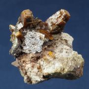 Wulfenite (bipyramidal)