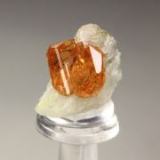 gem GARNET var. SPESSARTINE