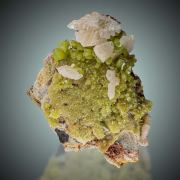 Cerussite  on Pyromorphite