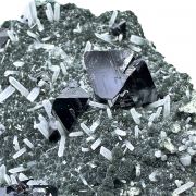 Sphalerite, quartz, chlorite