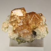 gem GARNET var. GROSSULAR, CLINOCHLORE