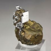 SPERRYLITE, CHALCOPYRITE