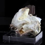 Quartz + Brookite. 321.5 ct.