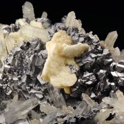 GALENA SPINEL LAW TWIN, CALCITE