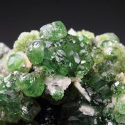 gem GARNET var. GROSSULAR var. CHROMIAN, DIOPSIDE