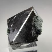 MAGNETITE, ACTINOLITE