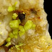 Pyromorphite, calcite UK CLASSIC