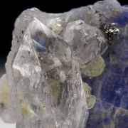 Quartz on Tanzanite with Prehnite