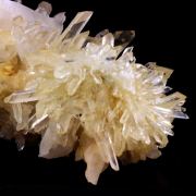 Quartz. 517.0 ct.