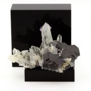 Wolframite Quartz and Fluorite.