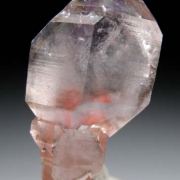 Quartz scepter with Hematite