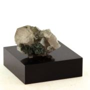 Fluorite + Quartz. 25.90 ct.