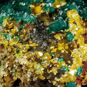 Dioptase with Mimetite