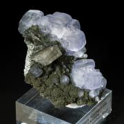 Fluorite & Fluorapatite on Muscovite