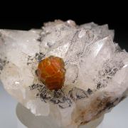 Mimetite on Quartz