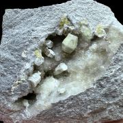 Weloganite, quartz, calcite RARE