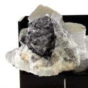 Calcite + Pyrite. 5623.0 ct.