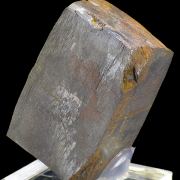 Goethite pseudomorph after pyrite CUBE