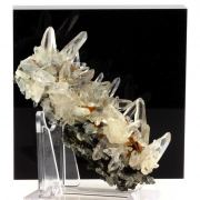 Quartz, Siderite.