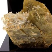 Siderite, Quartz, Calcite.